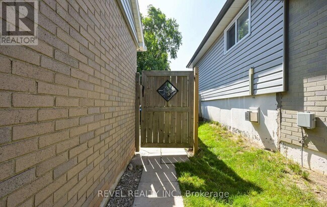 Photo - 64 Brenda Blvd