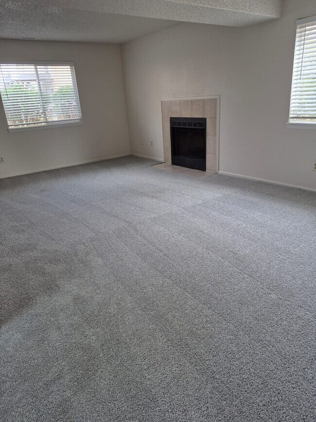 Photo - 2920-2922 Main St