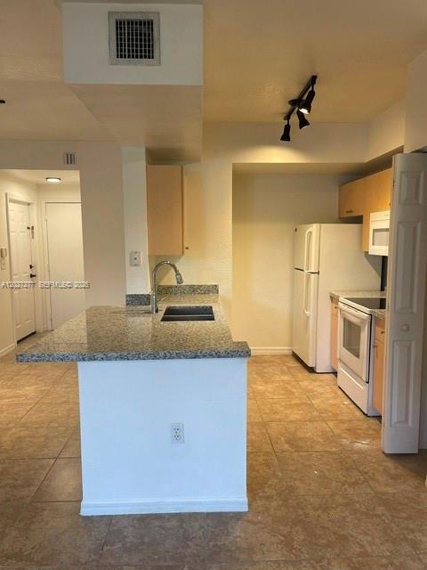 Photo - 2560 Centergate Dr Unit 102