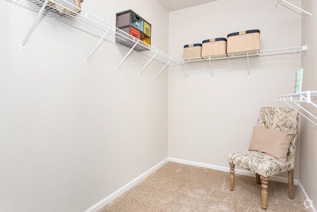 2 BR, 2 BA - 1126 SF