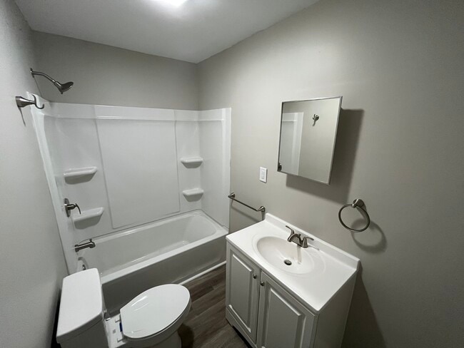 Photo - 17 N Water St