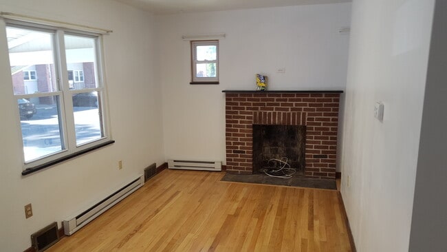 730 W Highland Aly