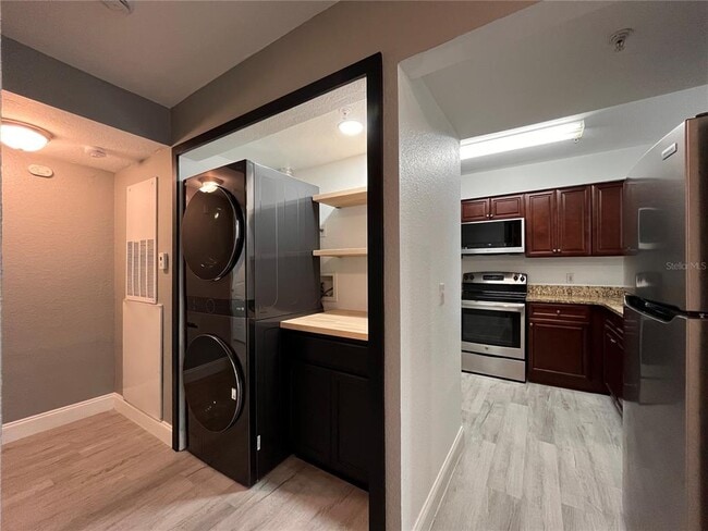 Photo - 13838 Fairway Island Dr Unidad 1412