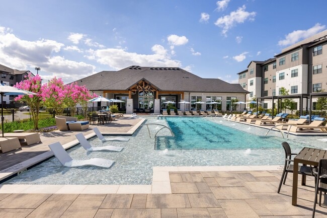 Allora Fallbrook