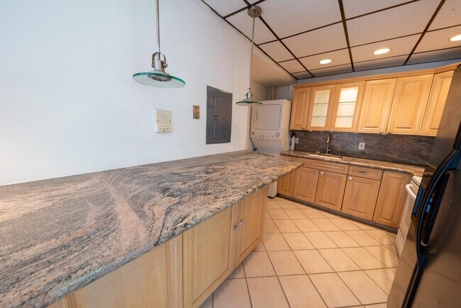 Photo - 5814 Newkirk Ave Unit 2