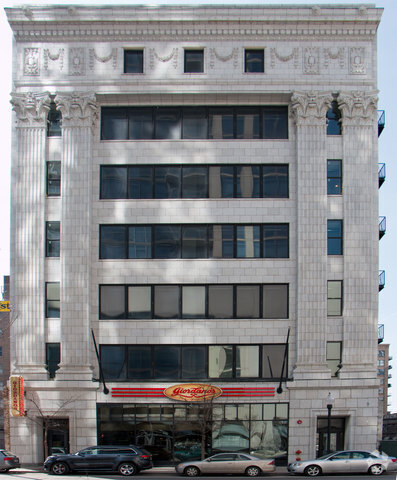 Building Photo - 1338 S Michigan Ave Rental