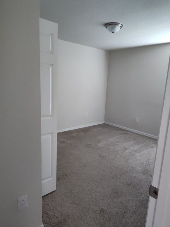 Photo - 3BR/2BA Home in Marion Oaks – Spacious Lot...
