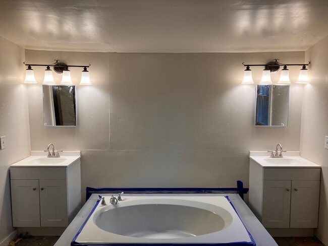 Photo - 2831 Oak Hill Cir