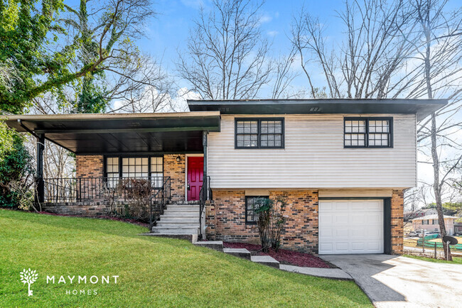 Building Photo - Refreshed 3-Bedroom Home