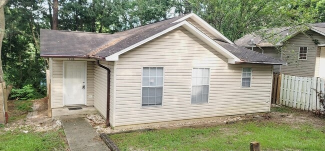 Building Photo - 1408 Colorado St Rental
