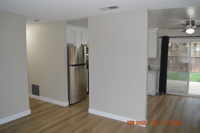 Photo - 632 Walnut Ave