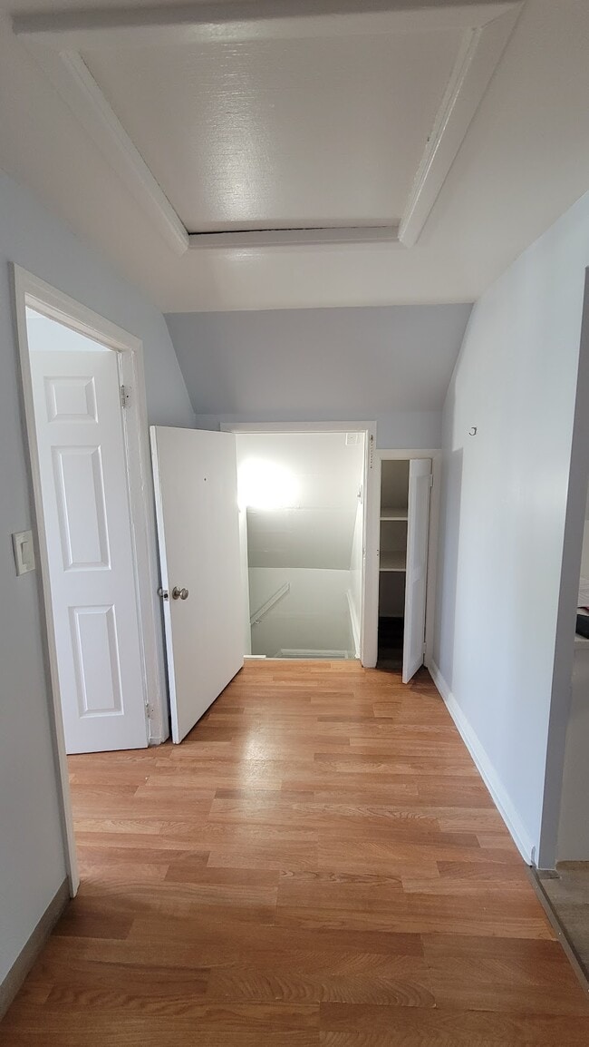 Photo - 397 Clifton Ave Unit 3