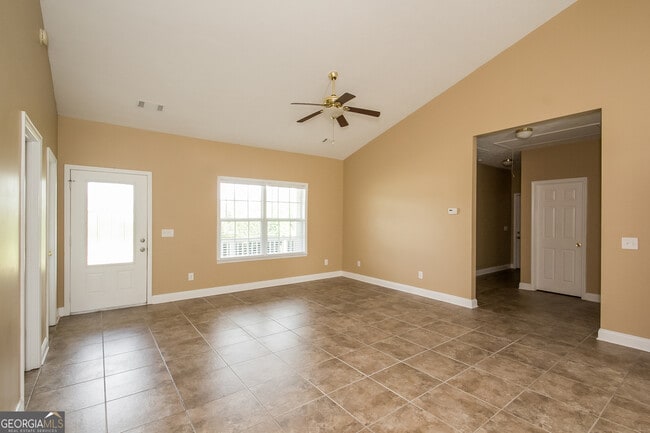 Photo - 90 Millstream Dr