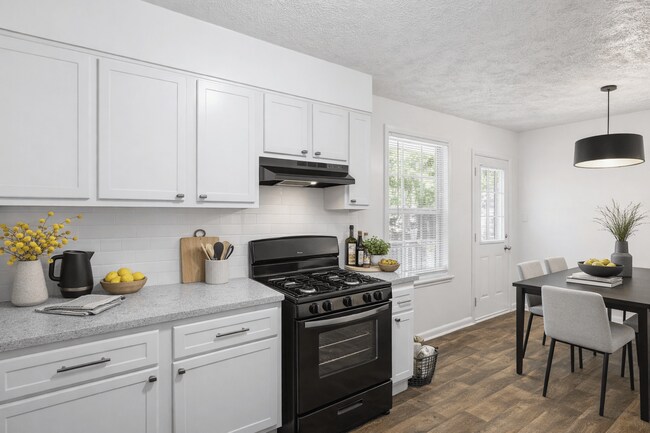 Photo - Emerald Pointe