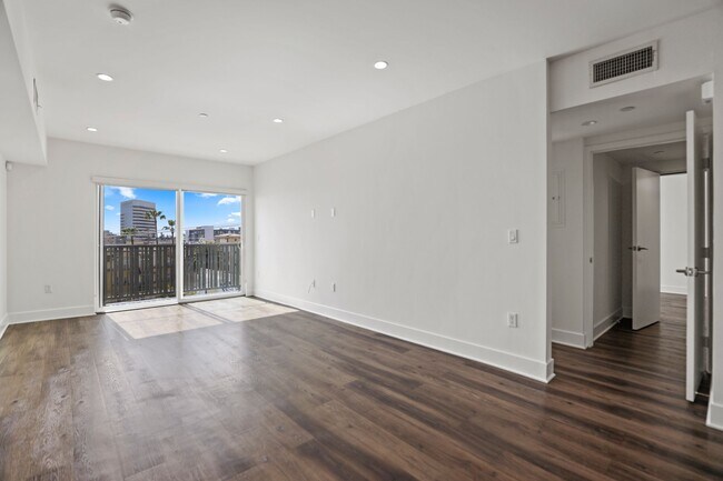 Photo - Westgate Wonder by Wiseman Unidad 401