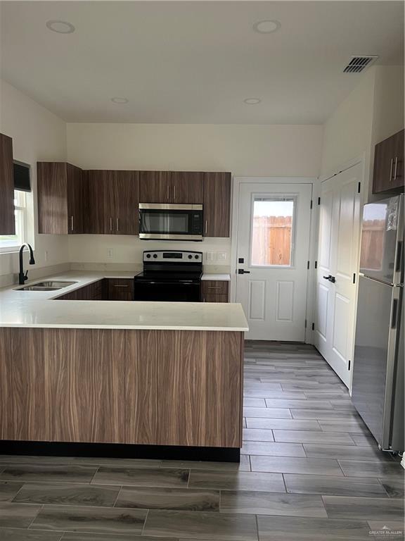 Photo - 8 Clarence Dr Unit 2