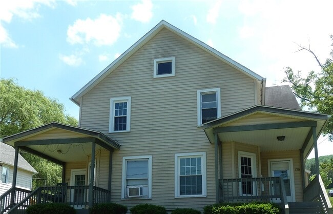 120 W 6th St