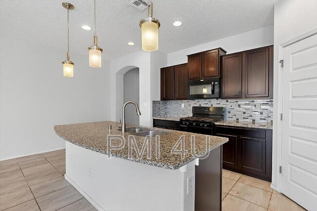 Photo - 7110 Overview Rd NE