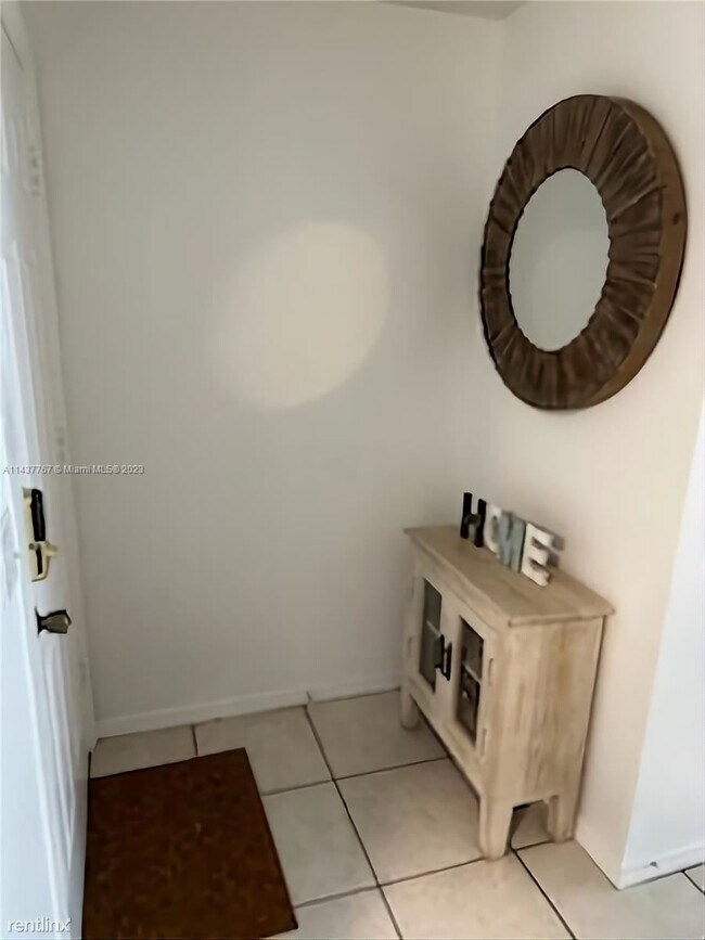 Photo - 2 br, 2.5 bath Townhome - 1050 Sorrento Dr...