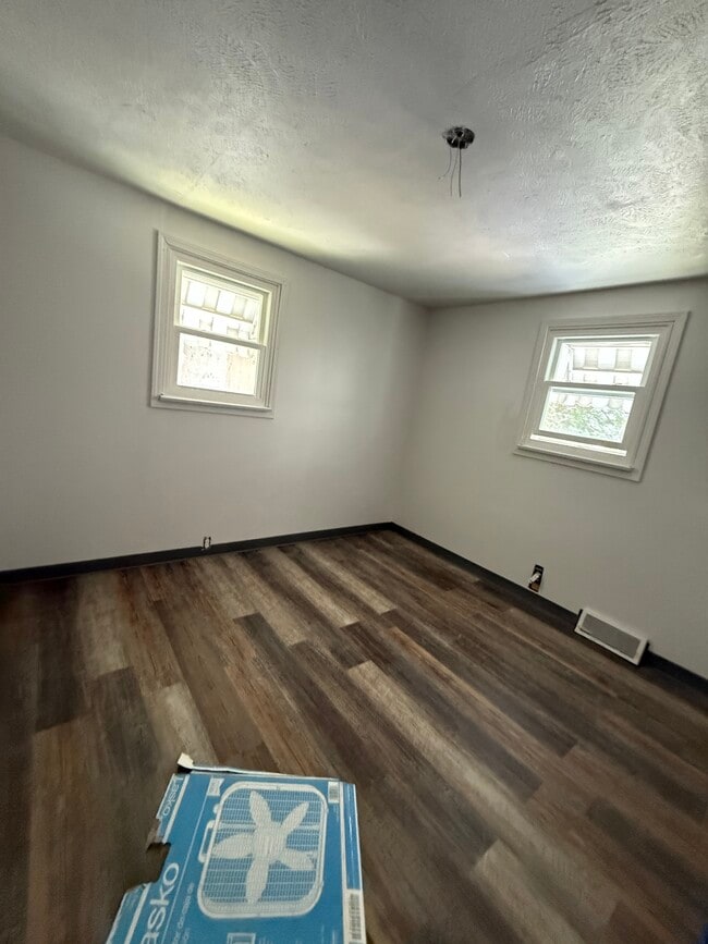 Photo - 109 Terrace Ave
