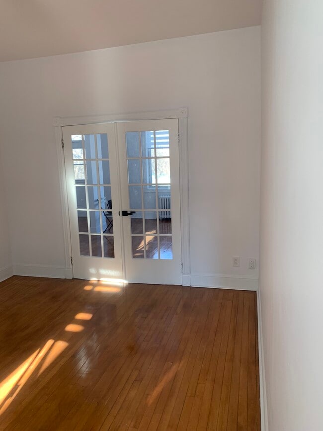 Photo - 846 Av Wiseman Unité 2 ndFloor