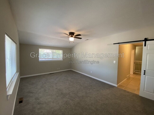 Photo - 636 Tennyson St