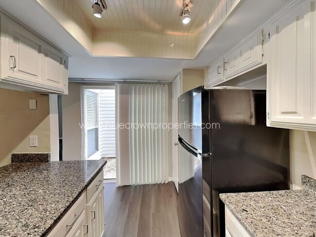 Photo - 2013 Via Miramonte