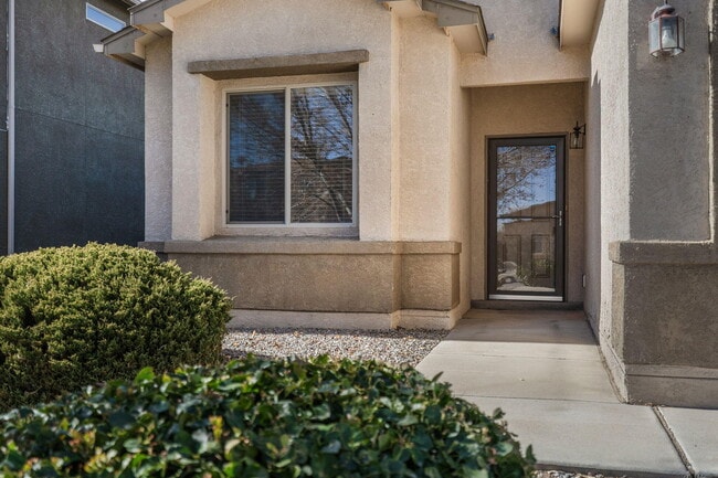 Photo - 1143 Desert Sunflower Dr NE