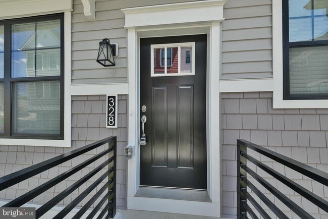 Photo - 328 Walnut St