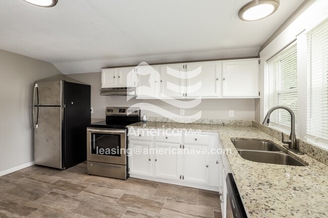 Photo - 624 Marion St