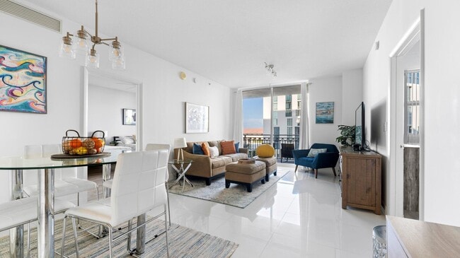 Building Photo - 550 Okeechobee Blvd Unit 620