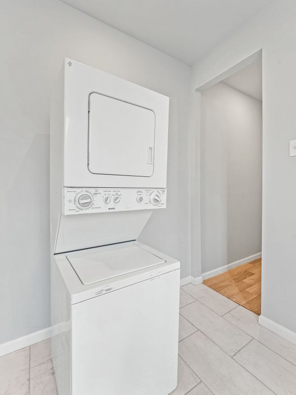 Building Photo - 1511 N 54th St Rental