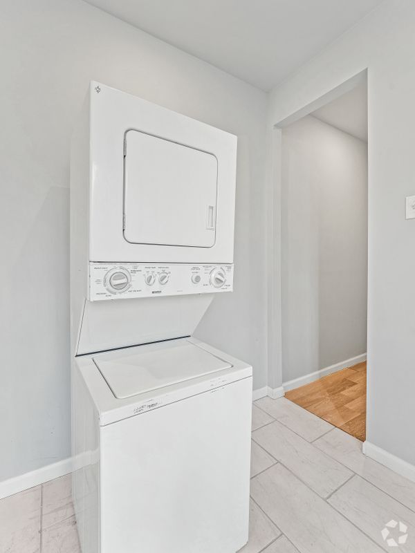 Building Photo - 1511 N 54th St Rental