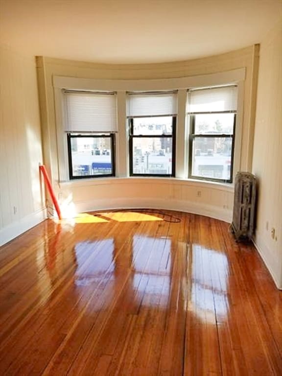 Building Photo - 1390 Beacon St Unit 5