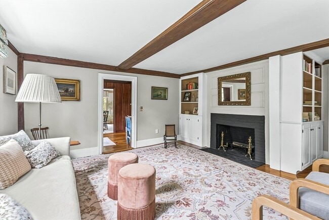 Photo - 60 Washington St