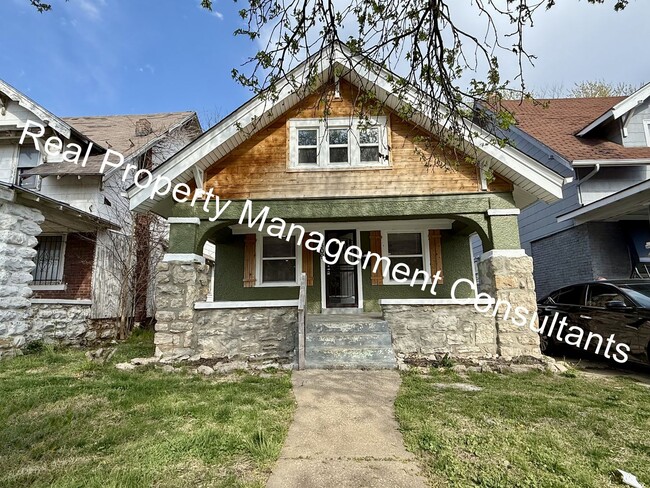 3-Bedroom Home with Modern Updates Throughout - 3-Bedroom Home with Modern Updates Throughout