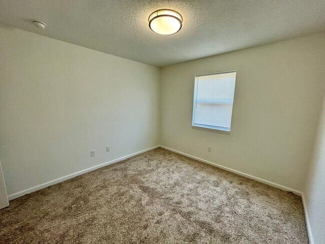Photo - 2 Bedroom in Danville! Unit 638