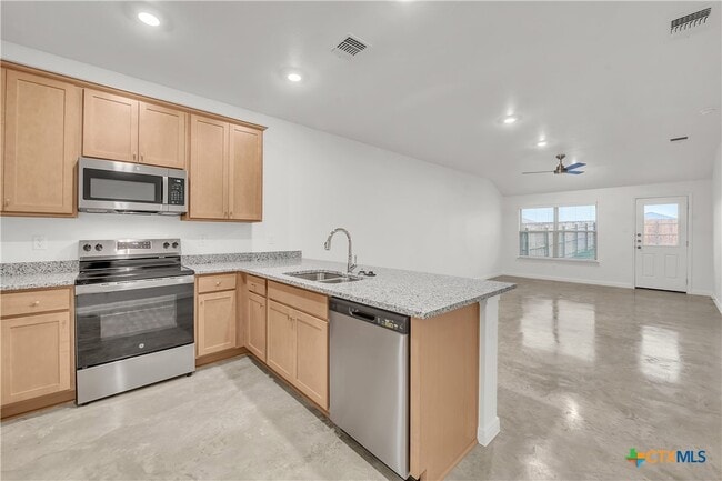 Photo - 909 Wax Myrtle Ct