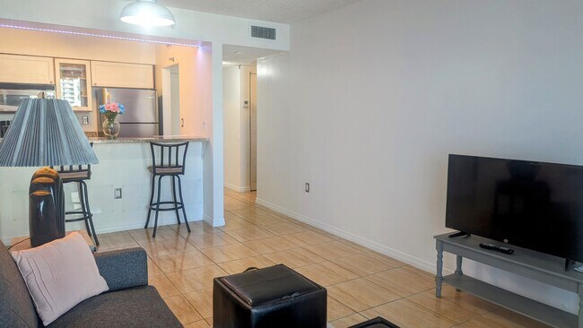 Photo - 850 N Miami Ave Unit APT. W2010