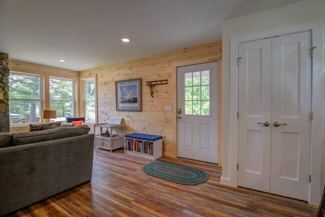 Photo - 1520 Richville Rd