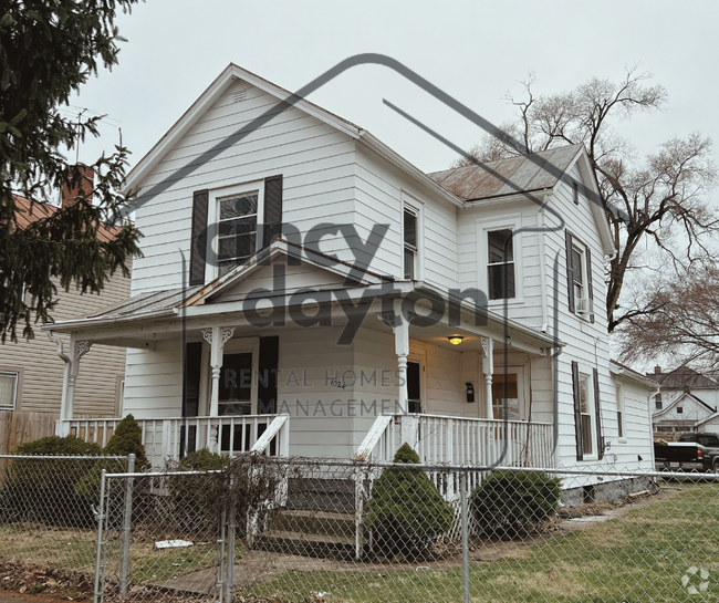 Building Photo - 1024 Hughes St Rental