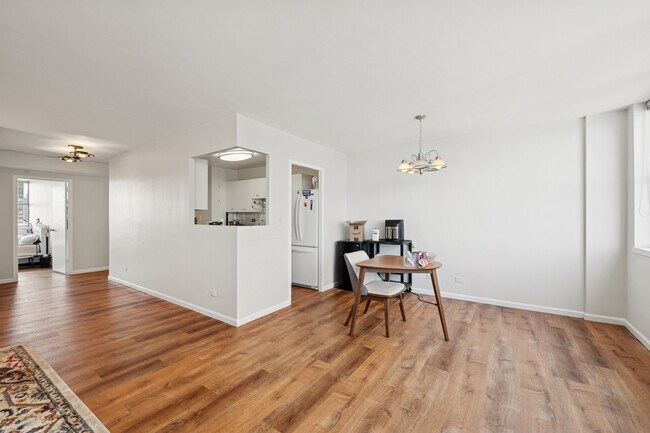 Photo - 6301 N Sheridan Rd Unit 14E