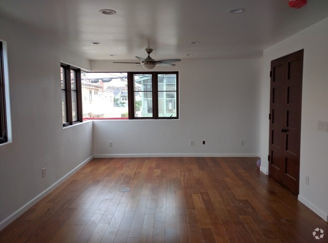 Building Photo - 81 Park Ave Unit 81 Rental