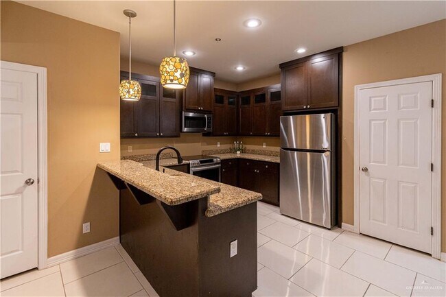 Photo - 1204 E Daffodil Ave Unidad D Rental