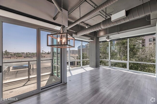 Building Photo - 1 E Lexington Ave Unit 303 Rental