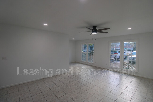 Photo - 910 Sea Gull Dr Unit B