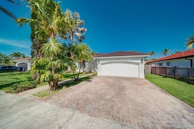 Photo - 18128 SW 151st Ave