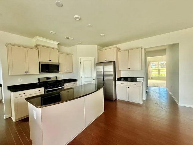 Photo - 212 Himalaya Way