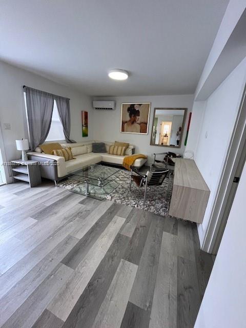 Photo - 1007 S 21st Ave Unit 3