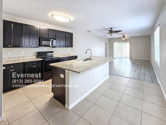 Photo - 12104 Fawn Brindle St